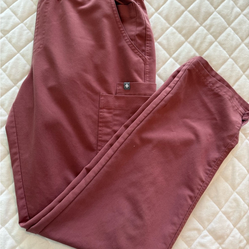 Women’s FIGS Pants